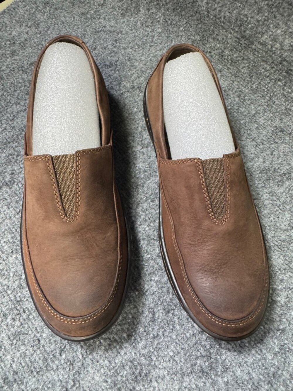 Born Womens 9.5M Brown Leather Slip-On Shoes with comfortable support